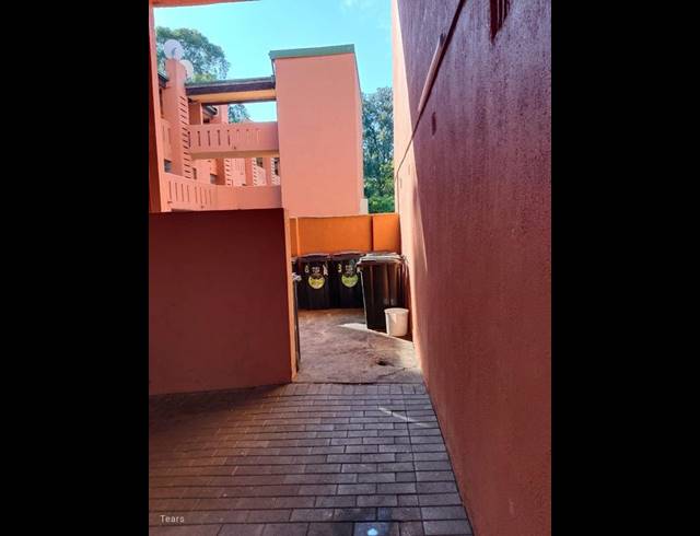 1 BEDROOM APARTMENT FOR SALE IN WINDSOR EAST